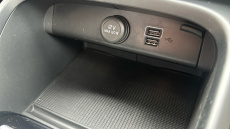 Volvo Xc40 2.0 D4 [190] R DESIGN 5dr AWD Geartronic Diesel Estate